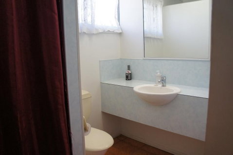 Ayrline Motel - Foster Accommodation 6