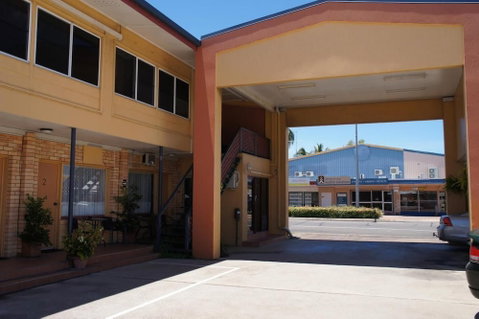 Ayrline Motel - Foster Accommodation 0