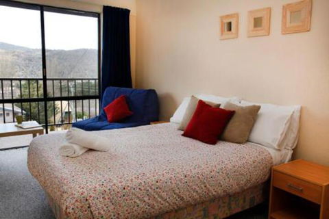 Balaton 4 - Foster Accommodation 3