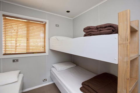 NRMA Ocean Beach Holiday Resort - Foster Accommodation 4