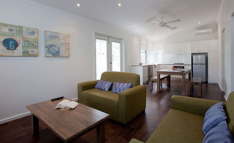NRMA Ocean Beach Holiday Resort - Foster Accommodation 1