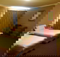 Man From Snowy River Hotel