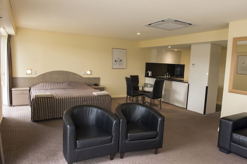 Yarrawonga Mulwala Golf Club Resort - Foster Accommodation 4