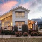 Alpine Snow Angels Retreat Luxurious Snowy Mountains Living - Foster Accommodation 0