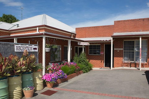 Yackandandah Motor Inn - Foster Accommodation 0