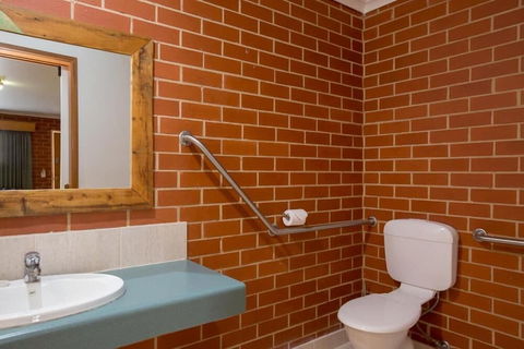 Yackandandah Motor Inn - Foster Accommodation 3