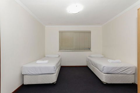 Burswood Lodge Apartments - Foster Accommodation 2