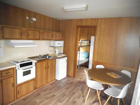 Echo Beach Tourist Park - Foster Accommodation 5
