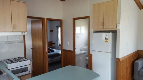 Echo Beach Tourist Park - Foster Accommodation 4