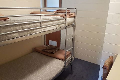 JE Resort - Foster Accommodation 6
