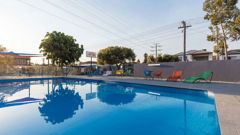 Batavia Apartment - Foster Accommodation 4