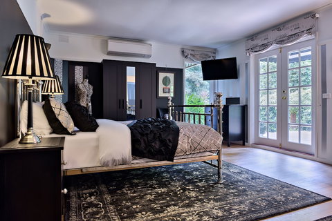 Belle Le Vie - Foster Accommodation 6