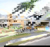 1770 Lagoons Central Apartment Resort - Foster Accommodation