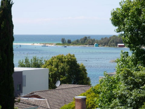 Sorrento Luxury Apartments - Foster Accommodation 3
