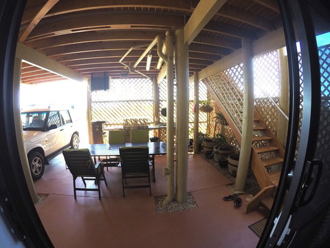 On The Deck @ Shark Bay - Foster Accommodation 4