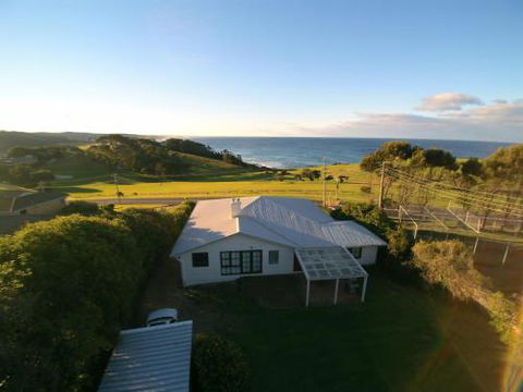 12 Bluewater Drive - Foster Accommodation 2