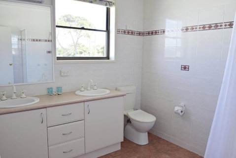 Seascape On Hill Street - Foster Accommodation 4