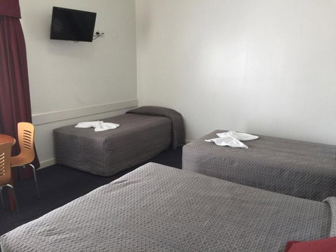 Country Roads Motor Inn Dysart - Foster Accommodation 4