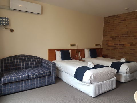 All Seasons Motel Armidale - Foster Accommodation 6
