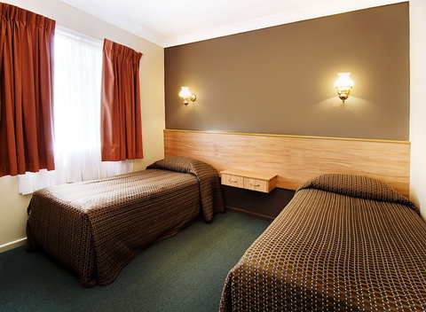 Riviera On Ruthven Motel - Foster Accommodation 2