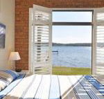 The Studio on the Lake at Fishing Point Lake Macquarie honestly put the line in  catch fish - Foster Accommodation
