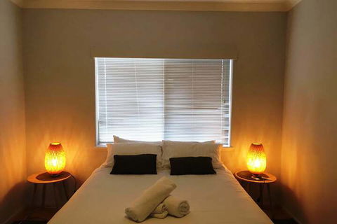 Acacia Holiday Or Business Stay Accommodation - Foster Accommodation 2