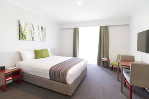 Abode Narrabundah - Foster Accommodation 0