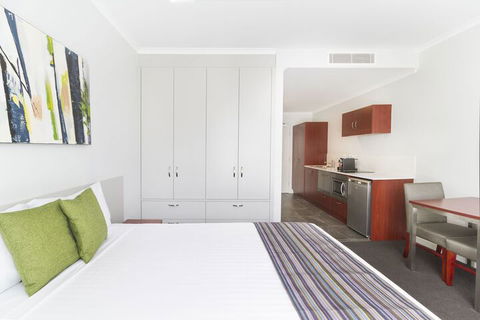Abode Narrabundah - Foster Accommodation 3