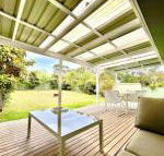 Hayes Beach House Jervis Bay Pet Friendly Award Winner Fireplace - Foster Accommodation