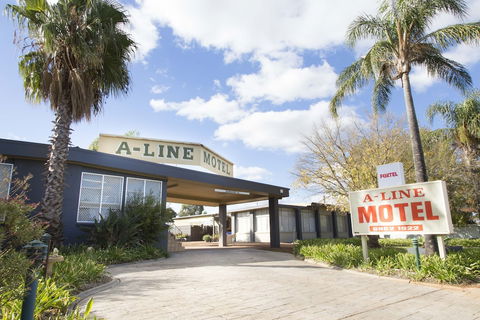 A-line Motel - Foster Accommodation 0