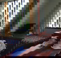 Harp Hotel - Foster Accommodation