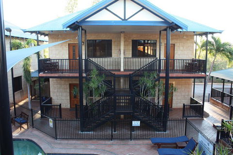 Apartments At Blue Seas Resort - Foster Accommodation 2