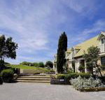 Caledonian Inn - Foster Accommodation