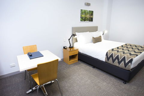 Altitude Motel Apartments - Foster Accommodation 7