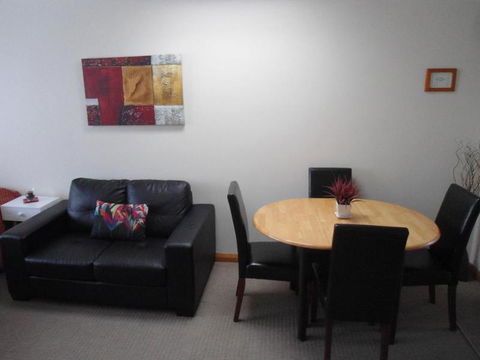 Ashwood Apartment Bellerive - Foster Accommodation 6