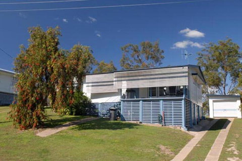 Lake Monduran Holiday Park - Foster Accommodation 5