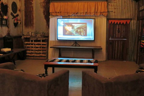 Kings Creek Retreat - Foster Accommodation 4