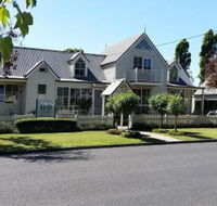 Creek Cottage Bed  Breakfast - Foster Accommodation