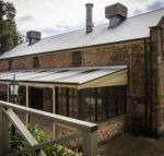The Rising Sun Hotel - Foster Accommodation