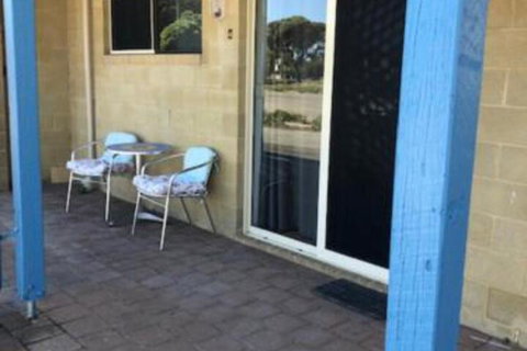 Lous Place - Foster Accommodation 2