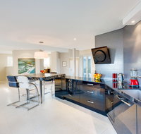 Cottesloe Contemporary Villa - Foster Accommodation