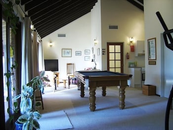 Eleebana Guest House - Foster Accommodation 2