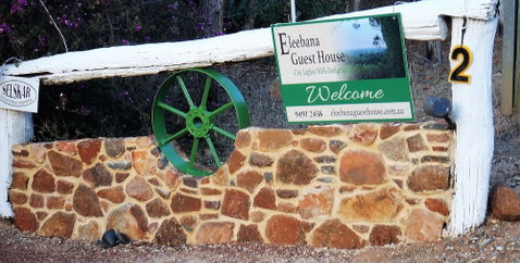 Eleebana Guest House - Foster Accommodation 6