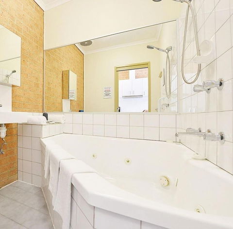 Cranbourne Motor Inn - Foster Accommodation 6