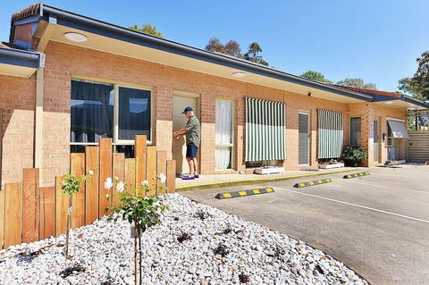 Cranbourne Motor Inn - Foster Accommodation 0