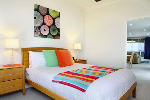 Seaview Sunset Holiday Apartments - Foster Accommodation 6