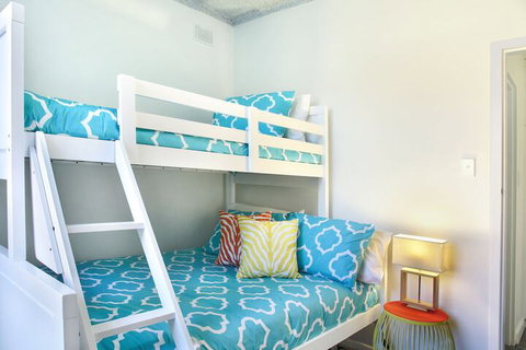 Seaview Sunset Holiday Apartments - Foster Accommodation 2