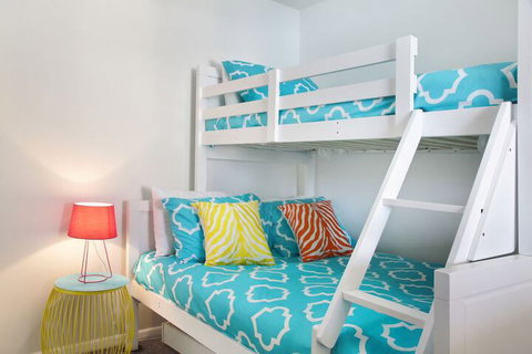 Seaview Sunset Holiday Apartments - Foster Accommodation 4