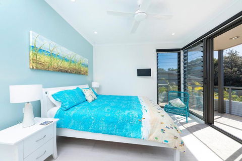 Boom 6 Boomerang Beach - Foster Accommodation 1