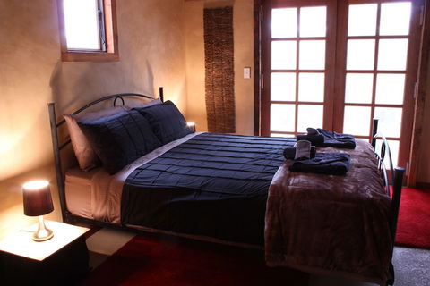 La Boheme Villa - Foster Accommodation 3